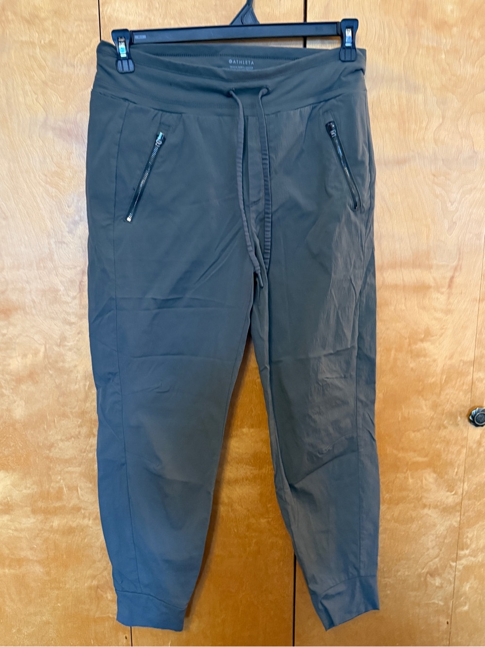 Athleta Trekkie North Army Green Joggers Women Size 8